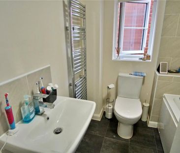 2 Bed Semi-Detached House, Lapwing Place, CV4 - Photo 3