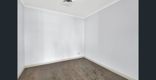 EXPERIENCE PREMIUM CHATSWOOD LIVING IN A SOUGHT-AFTER BUILDING - Photo 1