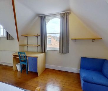 8 bedroom house to rent - Photo 3