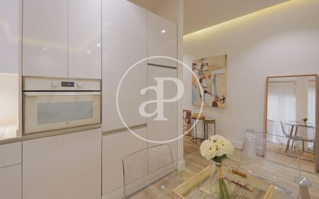 Flat for rent in calle Ibiza. - Photo 5