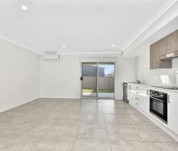 Low maintenance living in Katherine's Landing Estate - Photo 3