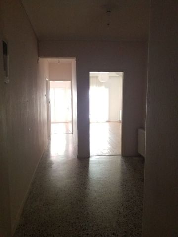 Studio/Γκαρσονιέρα για ενοικίαση Κέντρο (Χαριλάου) - Photo 4