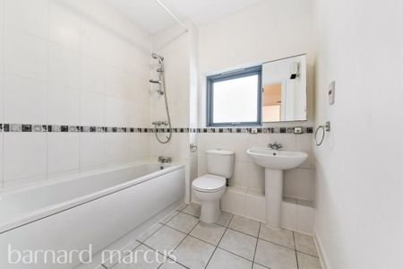 Lanacre Avenue - Photo 5