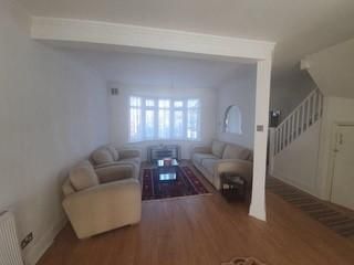 3 bedroom house to rent - Photo 2