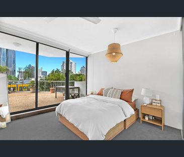 4/2916 Gold Coast Highway, Surfers Paradise, Qld 4217 - Photo 4