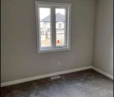 For Lease - 58 Genoa Drive, Hamilton, Ontario - Photo 3