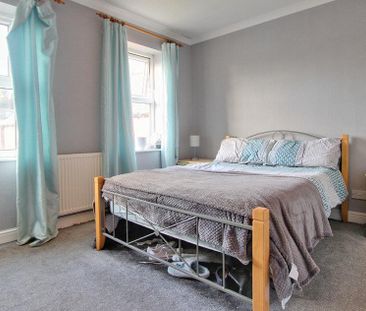 2 bedroom house to rent - Photo 1