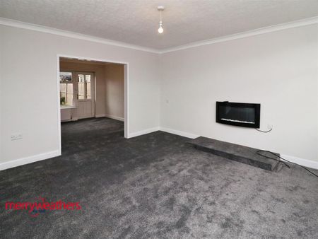 3 bed semi-detached house to rent in Weetwood Road, Rotherham, S60 - Photo 4