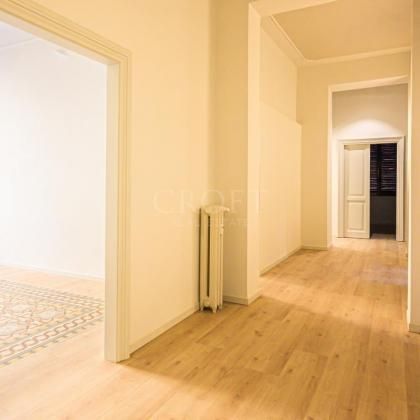 Parioli. Fully renovated. Living, separate kitchen ,three bedroms, two bathrooms. Doorman.#2402 - Photo 5