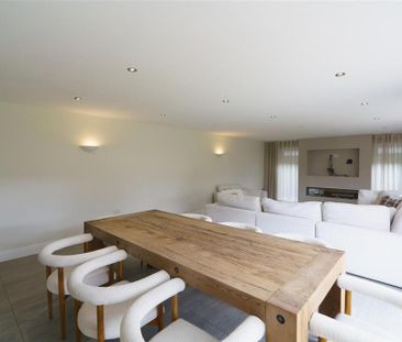 4 bedroom detached house to rent - Photo 1