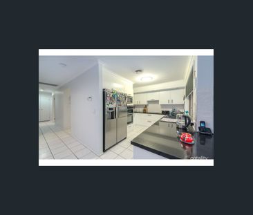 20 Westlake Court, Helensvale, Qld 4212 - Photo 3