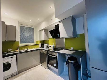 2 bedroom apartment to rent - Photo 5