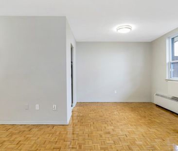 For Lease - 20 Paisley Boulevard Unit# 512, Mississauga, Ontario - Photo 4