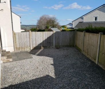 2 bedroom end of terrace house to rent - Photo 5