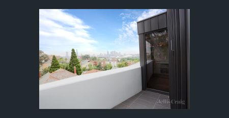 Luxury Living - Photo 5