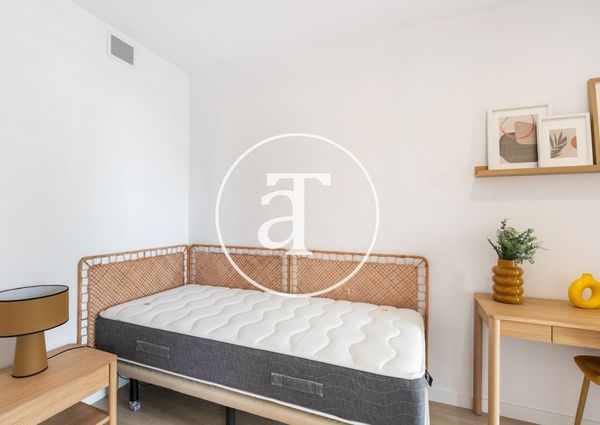 4 bedroom apartment for rent with 2 bathrooms near the beach