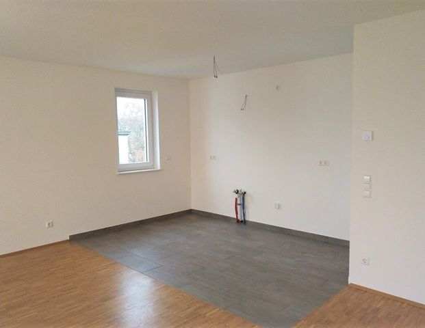 Neuwertige Dreizimmerwohnung mit EBK und Stellplatz in der Neustadt - Photo 1