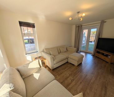 3 bedroom semi-detached house to rent - Photo 1