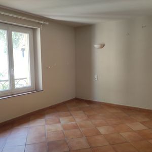 A LOUER T3 MEUBLE DURBAN - Photo 3