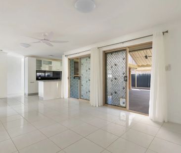 Freshly Updated Family Home with Huge Entertaining Area - Photo 4
