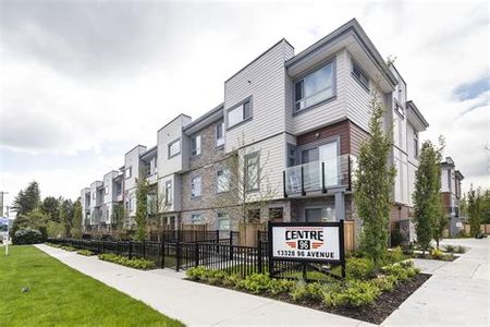 Immaculate Three Bedroom Townhome with Two Car Garage in Surrey Central - Photo 4