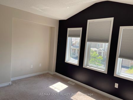 For Lease - 100 Enford Crescent Unit# (Upper Portion), Brampton, Ontario - Photo 3