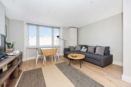 Campshill Road, Lewisham, SE13 - Photo 2