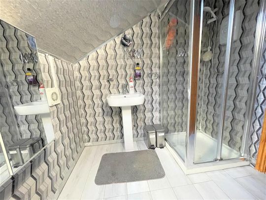 4 bedroom house to rent - Photo 1