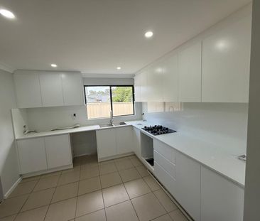Renovated 4 bedroom home - Photo 1