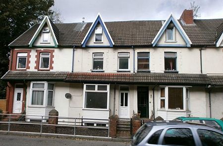 Double Rooms available in 5 Bedroomed House Treforest - Photo 4