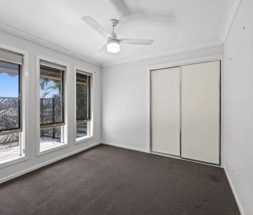 “Stylish & Comfortable Living in Prime Yamanto Location” - Photo 4