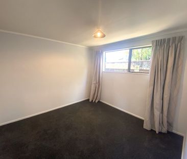 11B Brierley Place,Marfell - Photo 3