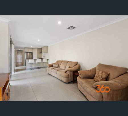 18 Cheriton Ave, Ellenbrook, WA 6069 - Photo 4