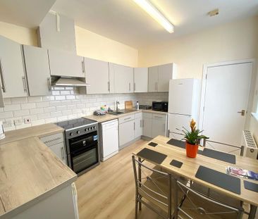 6 bedroom property to rent - Photo 6