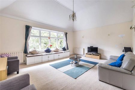 3 bedroom flat to rent - Photo 3