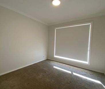 Rural Family Home with Magnificent Mountain Views - Photo 4