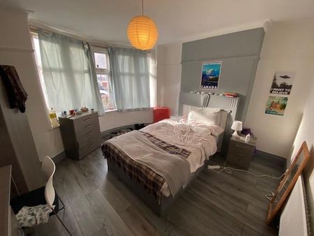 5 bedroom private hall to rent - Photo 3