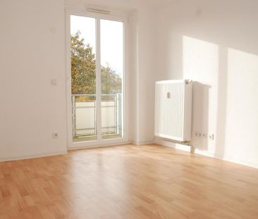 Helle 2-Raum-Wohnung mit Balkon - Photo 1