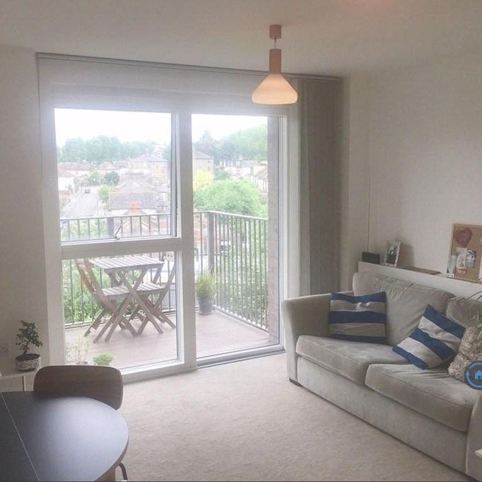1 bedroom flat to rent - Photo 1