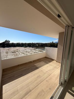 Apartment – Middle Floor Apartment in Nueva Andalucía - Photo 1