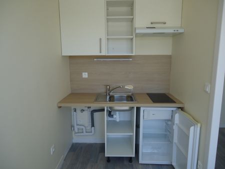 Location Appartement 1 pièce 29m² NEVERS 58000 - Photo 3