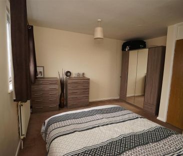 2 bedroom townhouse to rent - Photo 4