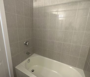 For Lease - 5055 Greenlane Road Unit# 337, West Lincoln, Ontario - Photo 2