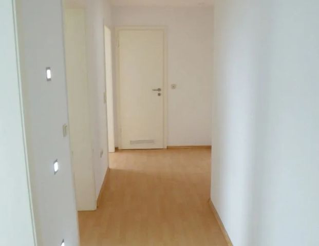 WG-geeignete 3-Zimmer-Wohnung, ca. 64,77m² Nähe Westpark zu vermieten! - Photo 1