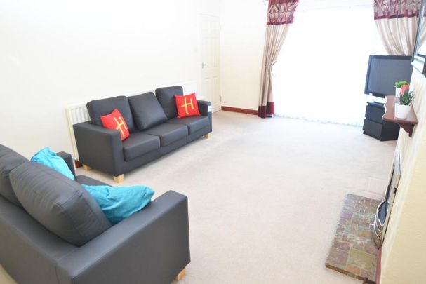 2 bedroom semi-detached house to rent - Photo 1