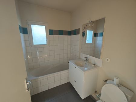 BORDEAUX CAUDERAN - Eglise Saint Amand - Appartement de Type 4 - Terrasse + jardin + garage - Photo 2