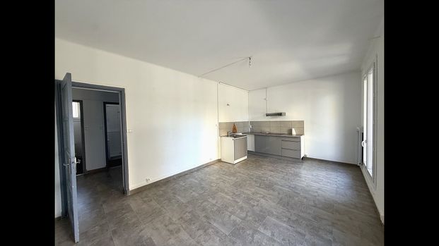 T2, Avignon, proche remparts bail nu de 3 ans, - Photo 1