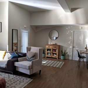 Verdun 6½ 1500 sqft renovated – yard, parking, waterfront, metro - Photo 2