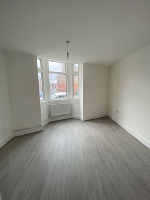 2 Bed Flat, Manton House, CV2 - Photo 1