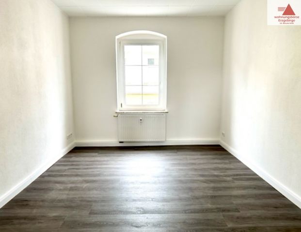 Modern sanierte 3-Raum-Wohnung in ruhiger zentrumsnaher Lage von Scheibenberg! - Foto 1